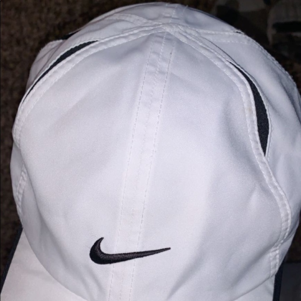 White Nike Golf Hat